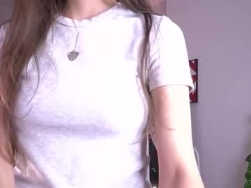 Fine__line, 18 years old, my 1 day in cb goal - Get up on the bridge, I was doing gymnastics #new #shy #cute #young #18 [0 tokens remaining], webcam photo