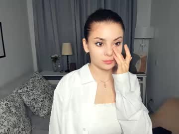 Firekiss_babe, 18 years old, Goal: Slip down straps  #shy #teen #cute #18 #young [115 tokens remaining], webcam photo
