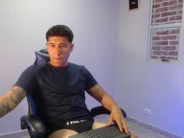 BDSM Master Fliprodriguez 27 yrs live domination webcam