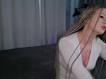 Florence_bloom, 21 years old, Goal: Drawing on boobs #bigboobs #18 #cuckold #sissy - Next Goal: drawing on the leg close-up, webcam photo