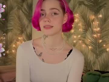 Florenceclemele, 20 years old, GOAL: Take off sweater [198 tokens remaining] Welcome to my room! Heeeeeey #shy #cute #feet #lovense #new, webcam photo