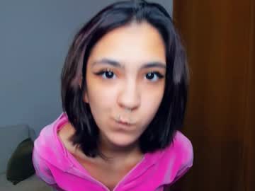 Flow_withinn, 18 years old, Eye contact^^  #shy #natural #new #18 #young [0 tokens remaining], webcam photo