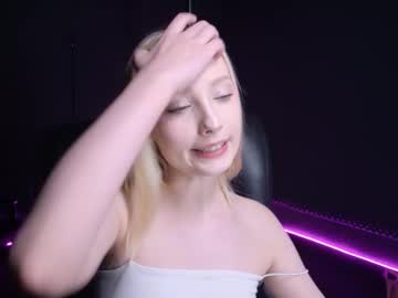 Fluffy_cloude, 18 years old, I am Fluffy and its my 1st day on CB <3 Follow me and help me reach 25 thumbs up <3 // GOAL: spank tiny ass x15 times [84 tokens left] #shy #new #teen #18 #smalltits, webcam photo