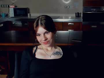 Follow_the_dream, 20 years old, ?Show my tummy? #teen #lovense #young #18 #cute [0 tokens remaining], webcam photo