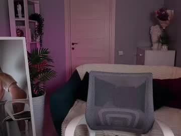 Catch me live as For_you_kristy, age 18 yrs in premium male cam shows