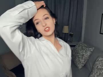 Foxy_raye, 18 years old, Goal: Take off the dress and change... #new #shy #teen #18 #young [140 tokens remaining], webcam photo