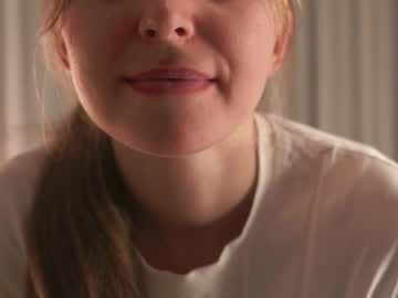 Franciscopizzo, 18 years old, My name is Regina and I am #new and #smalltits model on CB #18 #young #shy Goal:  Tender touch to my lips [0 tokens remaining], webcam photo
