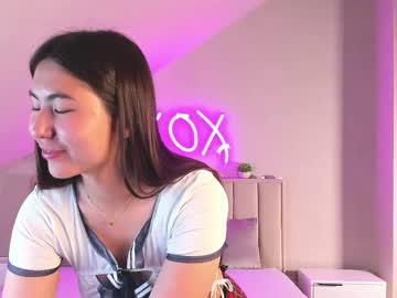Skinny Asian cam girl Fufuliu | 18 yrs live in HD