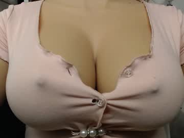 Skinny Asian cam girl Galiste08 live in HD