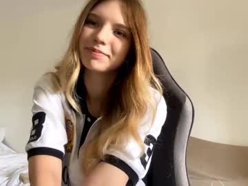 Live cam performer Georgietiogangco streaming now