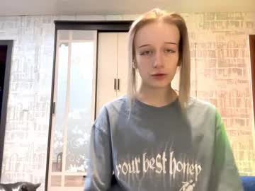 Geralynsurkamer, 18 years old, its my first goal:Wanna see my belly  #new #18 #blonde #cute #skinny [12 tokens remaining], webcam photo