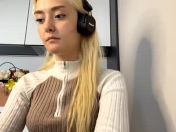 Live cam boy Gladysgame, 19 yrs – Hot Male Cams