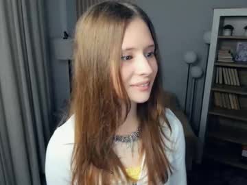 Glammy_foxx, 18 years old, Goal: Take the straps off my dress  #new #young #18 #cute #shy [0 tokens remaining], webcam photo