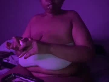 Goddessyummy • bigtits26y • Washington , United States • public