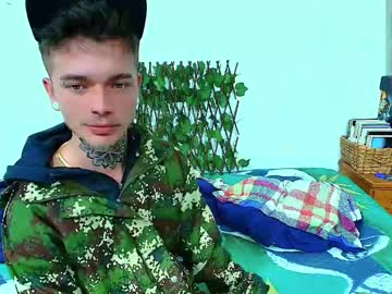 Goldy_loyal99 big cock cam stud 25 yrs streaming live