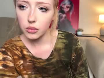 Grazynasoehl, 18 years old, Goal: lick lips close to the camera ? Hi, my name is Lana ! Glad to see u! #shy #new #18  #blonde #cute [12 tokens remaining], webcam photo