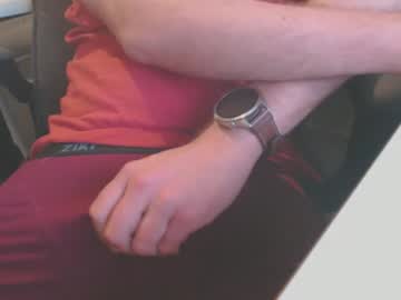 Catch me live as Griesie, age 41 yrs in premium male cam shows
