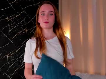 Gwenbunn, 18 years old, Goal:make me moans #new #teen #shy #18 #young [0 tokens remaining], webcam photo