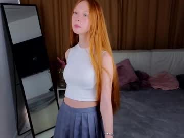 Gwenedgeworth, 18 years old, The goal: I will kneel and suck my finger ? I'm Emily, im new here!! #new #shy #18 #redhead #teen [53 tokens remaining], webcam photo