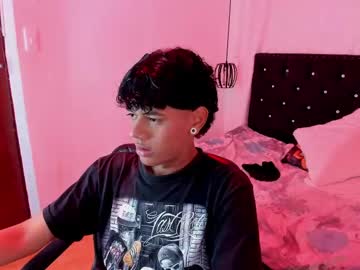 Feet Cams Live model Hailey_blooom_, age 18 streaming Foot Fetish VR