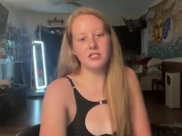 Haleygss, 24 years old, #teen #young #squirter #domme #findomme, webcam photo