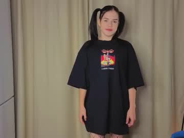 Halfpint_babe, 18 years old, goal: what if i take my oversize shirt off?   My name is Kimberly i'm first day here! #shy #teen #natural #cute #18 [0 tokens remaining], webcam photo