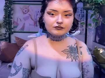 Hazelspicee • pawg22y • Illinois, United States • public