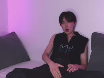 Heejinwang, 18 years old, GOAL: Take o ff T-shirt [89 tokens remaining] Welcome here! #twink #new #18 #asian #gay, webcam photo