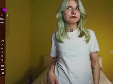Heladorry, 18 years old, #new Goal:  Show the tongue  |   Hi guys, I'm Alice, my PVT is open, welcome <3 |  #18 #shy #lovense #shy [13 tokens remaining], webcam photo