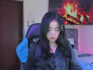 Live cam boy Helenbunny_, 18 yrs – Hot Male Cams