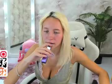 Honey_nebulaa • muscle • Germany • public