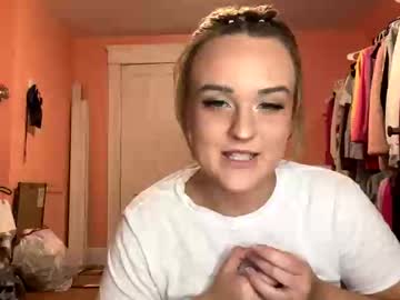 Honeydrippinbunny, 26 years old, Honeydrippinbunny's room #blueeyes #blondehair #young #pretty ?, webcam photo