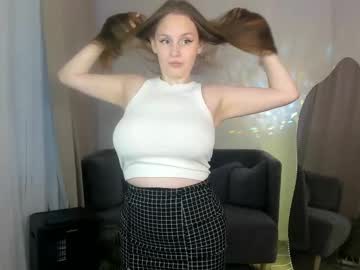 Honeylace_, 18 years old, Goal: Gently touch my neck and chest. Hi, it's my firts day here! Let's fun together! #teen #18 #shy #bigboobs #new [65 tokens remaining], webcam photo