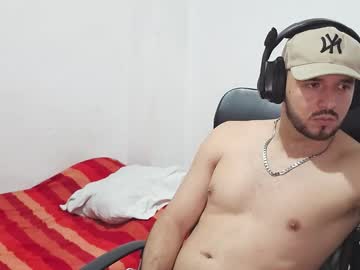 Horny_lukas22 big cock cam stud 24 yrs streaming live