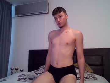 Live gay cam model Hornystar7722 yrs streaming now in HD