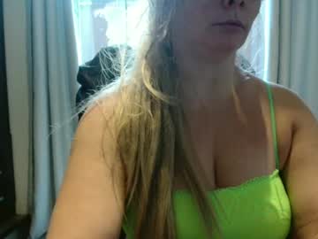 Recommended: hot_wiffe