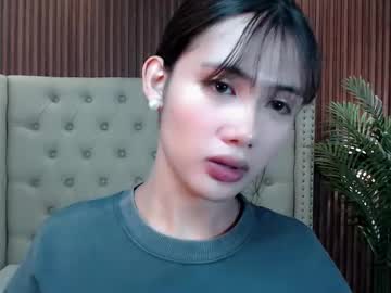 Skinny Asian cam girl Hottie_carlinexx live in HD