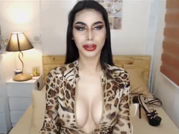 Hugecockthalia big cock cam stud streaming live