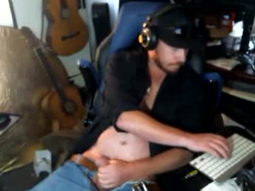 Hungginger4u big cock cam stud 34 yrs streaming live