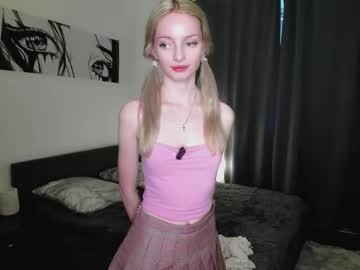 Hypno_eyes_babe, 18 years old, Hey CB! im Kate ntmu, it's my 3 day here : maybe now suck my finger? heh #18 #new #teen #shy #young [0 tokens remaining], webcam photo