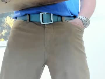 My live show as idfunguy2023 (office, c2c) streaming now