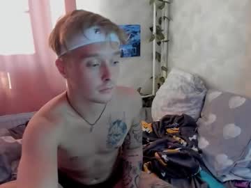 Imkristian, 19 years old, GOAL: 3 mins without undies [333 tokens remaining] hey there)  #twink #bi #feet #18 #German, webcam photo