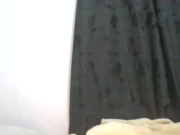 Squirting cam girl Iris_cherryy age 22 yrs live now