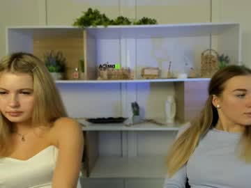 Iris_velvet, GOAL: my first goal [49 tokens remaining] Welcome to my room! #18 #blonde #nonude #shy #new, webcam photo