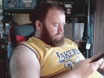 Irishdaddy24 big cock cam stud 28 yrs streaming live