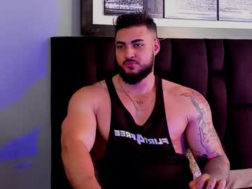 Isaac_connor1 • lovense25y • Medellín, Colombia • public