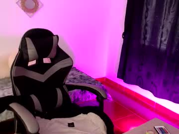 Isabella__777, GOAL: show ass [2 tokens remaining] Welcome to my room! #lovense #new #18 #asian #squirt, webcam photo