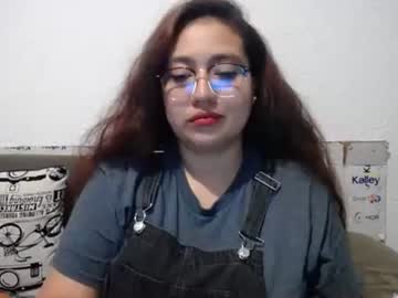 Hairy cam model Isabella_blummm live now