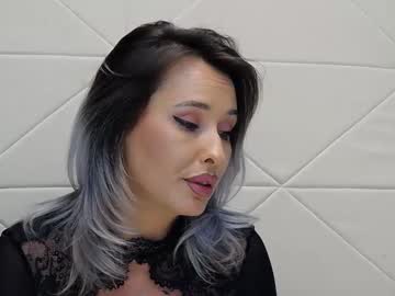 Issasmyth, 35 years old, Lovense Lush : Device that vibrates longer at your tips and gives me pleasures #HolidayStream #bigass #new #bigtits #lovense, webcam photo