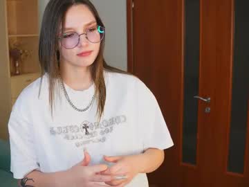 Jacalynconnally, 18 years old, GOAL -  Kiss u close up.  Heyaaa my name is Dana and im #new here #18 #shy #cute #teen.  It's my first day here here , are u ready for play together?  [16 tokens remaining], webcam photo